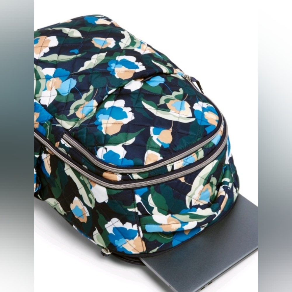 VERA BRADLEY IMMERSED BLOOMS New Without Tags Travel Backpack - Picture 8 of 10